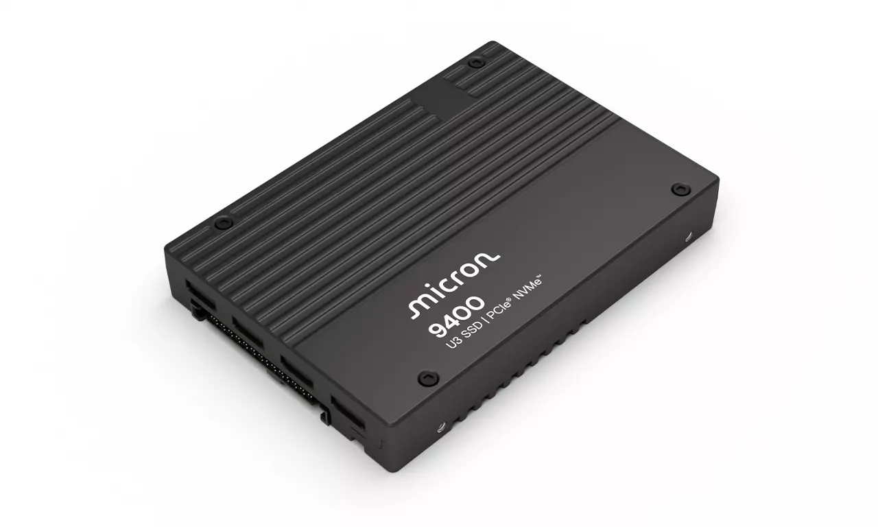 美光 9550 NVMe™ SSD